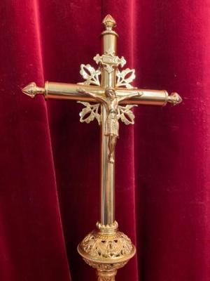 Altar - Cross en Bronze / Polished and Varnished, France 19 th century ( Anno 1875 )