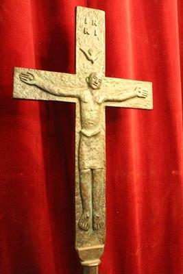 Altar - Cross High Quality Cast From A Hand Made Mold en Solid Full Bronze, Dutch 20th century ( anno 1960 )