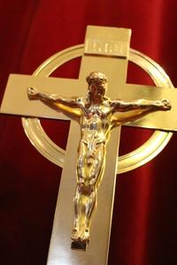 Altar - Cross style ART - DECO en Brass / Polished / New Varnished, Belgium 20th century (Anno 1930)