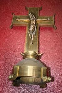 Altar Cross style ART - DECO en BRONZE / WOOD OAK, DUTCH 20th century