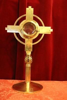 Monstrance With Original Lunula.  style ART - DECO en Bronze / Gilt, Belgium 20th century