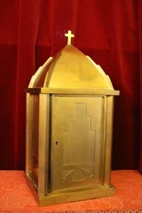 Small Tabernacle style ART - DECO en Brass / Bronze, Dutch 20th century anno 1955