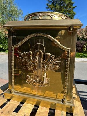 Tabernacle With Origanal Keys And Back Door style art - deco en Brass / Bronze / Steel / Fabrics, Belgium  20 th century ( Anno 1930 )