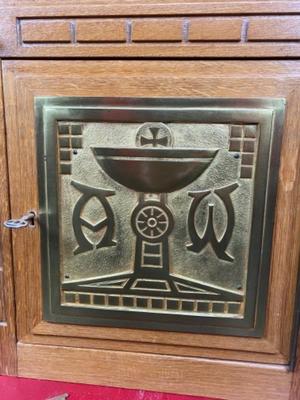 Tabernacle With Original Keys style art - deco en Oak wood / Brass / Iron Safe / Keys / Fabrics, Dutch 20th century (Anno 1930)