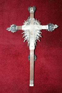 Corpus With Cross style baroque en Wood / Silver / Gold / , Belgium 18 th century