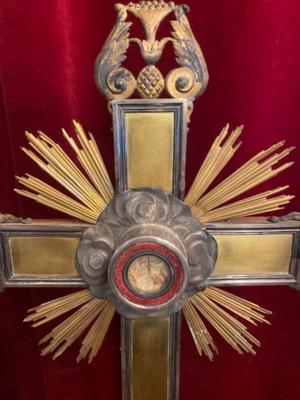 Exceptional Cross - Reliquary With Relic Of The True Cross.  style Baroque en Fully Hand - Carved Wood Polychrome Theca & Ornaments Full Silver 3 Silver Marks. Stones.  Originaly Sealed, Aalbeke Belgium 18th century  ( 1775 )