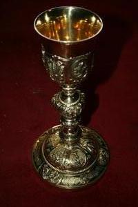 Full Silver Chalice , Floral & Figurative Reliefs , Imaginations Of Hope – Faith – Love With Matching Paten style baroque en silver, France 19th century ( anno 1840 )