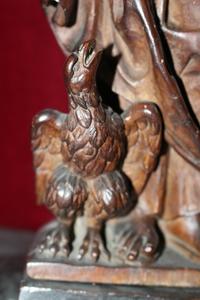 High Quality Statue Of St. John Evangelist style baroque en hand-carved wood, Lime Tree, Belgium 17 th century