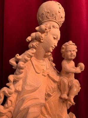 Madonna With Child style Baroque en hand-carved wood , Southern Germany 20th century