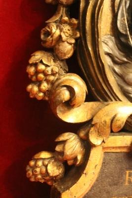 Relief style Baroque en hand-carved wood polychrome, 18 th century