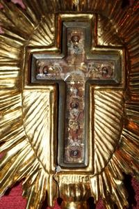 Reliquary / Relic Of The True Cross / Relics: St. Leopoldus. St. Joannis Babtist. St. Anna. St. Bernardus style Baroque en FULLY HAND-CARVED TIMBER RELIQUARY. LIMEWOOD GILT. , Northern - Italy 18 th century