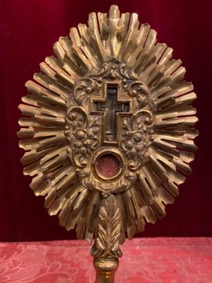 Reliquary – Relic Of The True Cross With Original Documentation / Base Restored  style Baroque en Brass / Gilt, Austria 18TH CENTURY (1770)