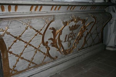 Altar style BAROQUE-STYLE en Wood Polychrome, Flemish - Belgium 17 th century ( Anno 1670 )