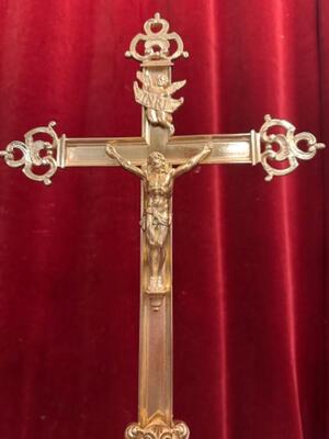 Altar - Cross style Baroque - Style en Brass / Bronze / Polished and Varnished, Belgium  19 th century ( Anno 1875 )