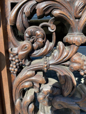 Exceptional Double Sided Communion Rail In 2 Pieces style Baroque - Style en Oak wood, Belgium  19 th century