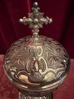 Large Ciborium style Baroque - Style en Full - Silver / Silver Marks Present, France 19 th century ( Anno 1820 )