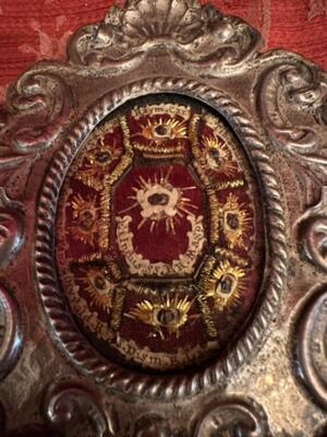 Multi Reliquary St. Tiberius. St. Susanna. St. Pancratius. St. Raymundus. St. Carolus Borr. Emy ? St. Gregorius. St. Ewaldus. St. Dismas style Baroque - Style en Silver / Glass / Originally Sealed, Austria 17 th century