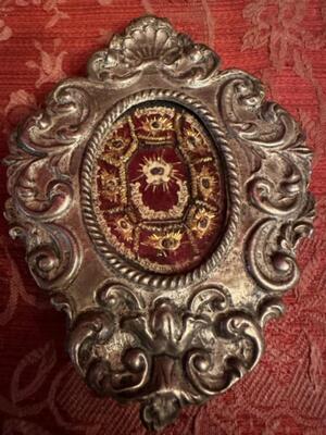 Multi Reliquary St. Tiberius. St. Susanna. St. Pancratius. St. Raymundus. St. Carolus Borr. Emy ? St. Gregorius. St. Ewaldus. St. Dismas style Baroque - Style en Silver / Glass / Originally Sealed, Austria 17 th century