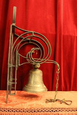 Bronze Bell en Hand forget - iron / Bronze Bell, France 1910