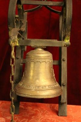 Bronze Bell en Hand forget - iron / Bronze Bell, France 1910