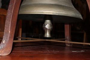 Bronze Church Bell en Bronze, Belgium 19th century