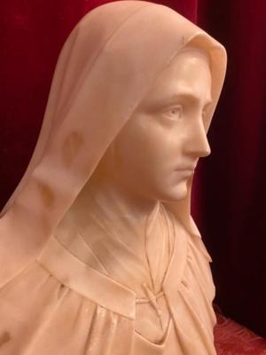 Buste St. Therese en Alabaster, Belgium  19th century