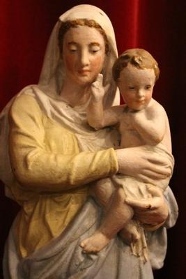 Cast Iron St. Mary With Child en Cast Iron, France 19th century