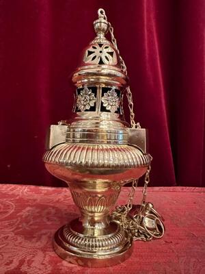 Censer. en Bronze / Polished and Varnished, Belgium  19 th century ( Anno 1865 )