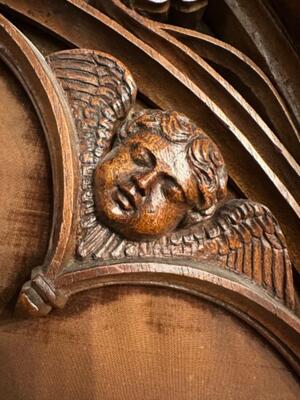 Chapel en Wood Walnut, Belgium  19 th century