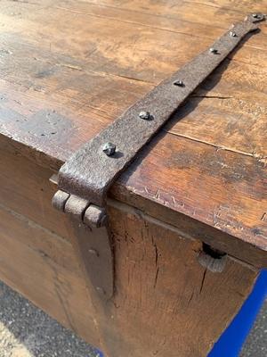 Chest en Oak wood, Anno 1821