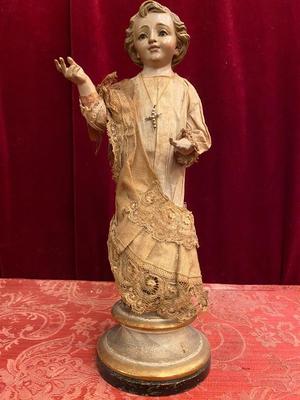 Child Jesus Statue en Hand - Carved Wood Dressed / Glass Eyes, Spain 19 th century ( Anno 1865 )