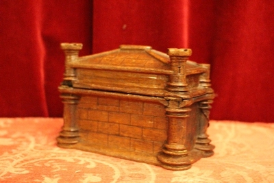 Chrismatoria With Original Box en full silver / Hand - Carved Oak Box, Belgium 19th century