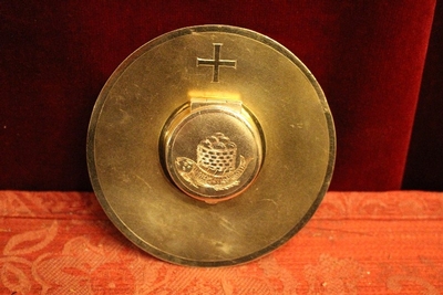 Chrismatorium en full silver, Dutch 20th century