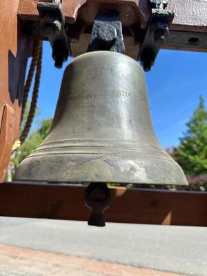 Church Bell In Frame en Wood / Bronze / Hand Forget Iron, Belgium  20 th century ( Anno 1949 )