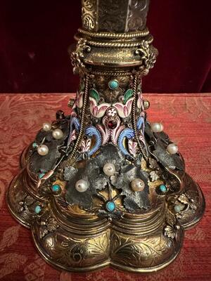 Exceptional Chalice. style Classical en SILVER GILT , ENAMEL , FLORAL DECORATION , AMETHYST CABOCHONS , PEARLS, Hungary  19 th century