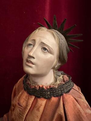 Neapolitan Sculpture St. Mary Under The Cross  style Classical - Style en High Quality Hand - Carving / Wood / Dressed / Fabrics / Glass Eyes, Naples - Italy  19 th century ( Anno 1860 )