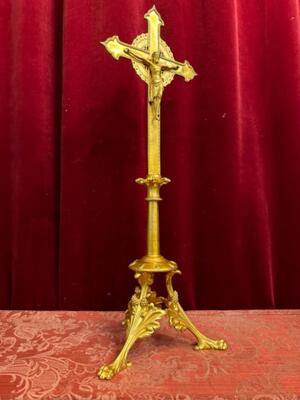 Altar - Cross style Classicistic en Bronze / Gilt / Polished and Varnished, France 19 th century ( Anno 1885 )