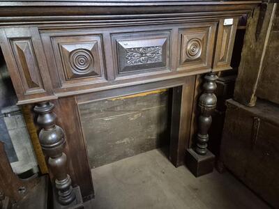 Mantel - Piece style Classicistic en Oak wood, Belgium  19 th century ( Anno 1885 )