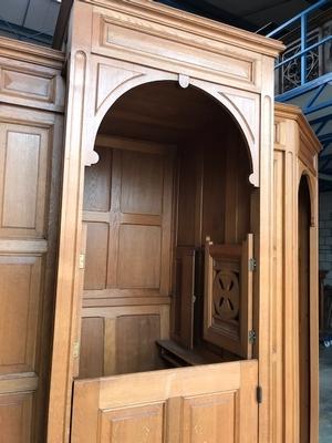 Confessional en Oak wood, Belgium 20th century