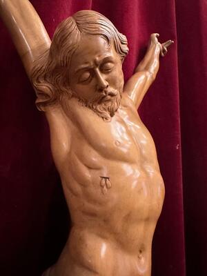 Corpus Christi  en Hand - Carved Wood ,
