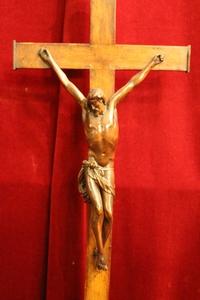 Cross + Corpus en wood, Flemish 18 th century