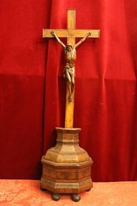 Cross + Corpus en wood, Flemish 18 th century