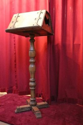 Double-Sided Choir-Lectern en Oak wood, Dutch 18th century