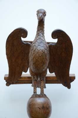 Eagle Lectern  en Oak wood, Belgium  19 th century