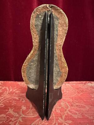 Early Reliquary Fully Hand - Made Monastery - Work First Class Relics ( Ex Ossibus ) St. Felicis. ( S. Felix ).  en Glass / Fabrics , Italy 18 th century ( Anno 1725)