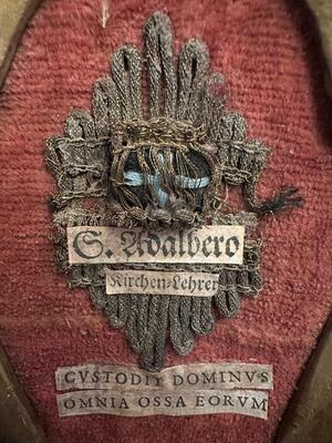 1  Ex Ossibus Relic Of St. Adalbero Of WüRzburg - Germany. Text : The Lord Quards All Their Bones.