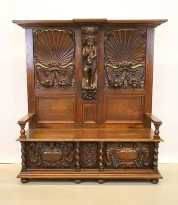 Exceptional Hall Furniture en Oak wood, Belgium  19 th century