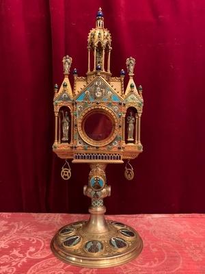 Exceptional Monstrance Stamped : J. Schreyer Aachen. Weight 2.55 Kgs. en full silver Gilt /  Precious Stones / enamel medalions / Enamel , Aachen - Germany 19th century