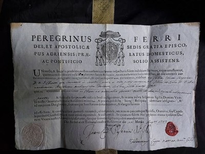 Exceptional Rare And Very Important Hand-Made Solid Golden Theca Ex Sanquine ( Blood ) D.N.J.C. Original And Sealed Document By The Arch - Bishop Of Ferrara ( Bologna ) Italy Signed First In 1745 Italy 18 th century ( Anno 1755 )