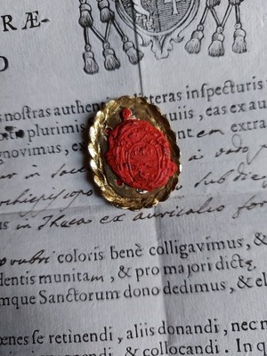 Exceptional Rare And Very Important Hand-Made Solid Golden Theca Ex Sanquine ( Blood ) D.N.J.C. Original And Sealed Document By The Arch - Bishop Of Ferrara ( Bologna ) Italy Signed First In 1745 Italy 18 th century ( Anno 1755 )